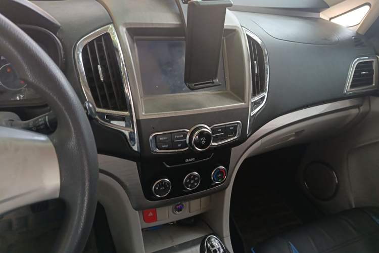 Used HYOSOW H3 2016 H3F 1.5L Manual Prestige Edition Audio And AC Panel