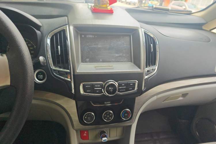 Used HYOSOW H3 2016 H3F 1.5L Manual Prestige Edition Audio And AC Panel