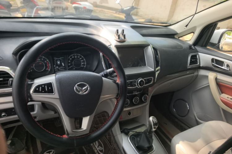 Used HYOSOW H3 2016 H3F 1.5L Manual Prestige Edition Center Console