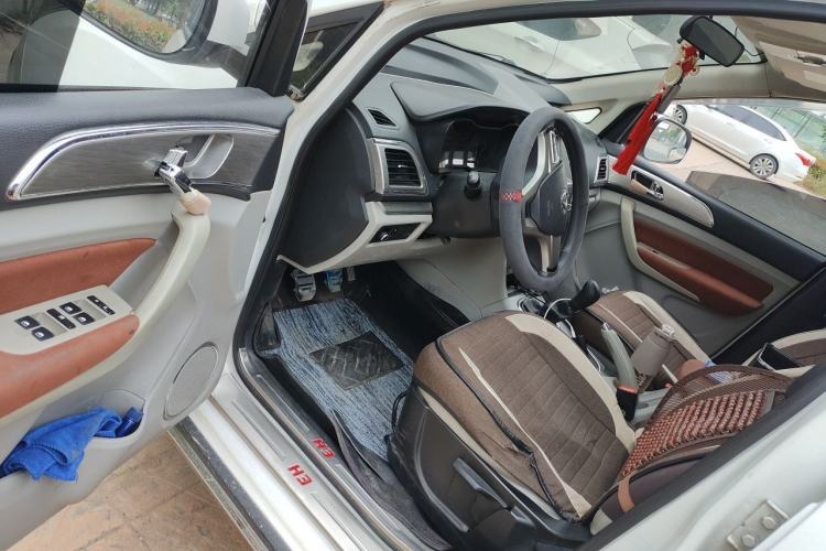 Used HYOSOW H3 2016 H3F 1.5L Manual Prestige Edition Driver Seat