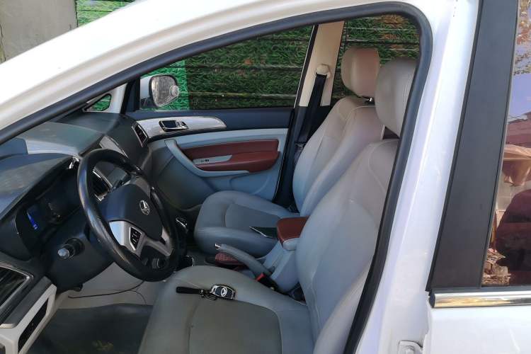 Used HYOSOW H3 2016 H3F 1.5L Manual Prestige Edition Driver Seat