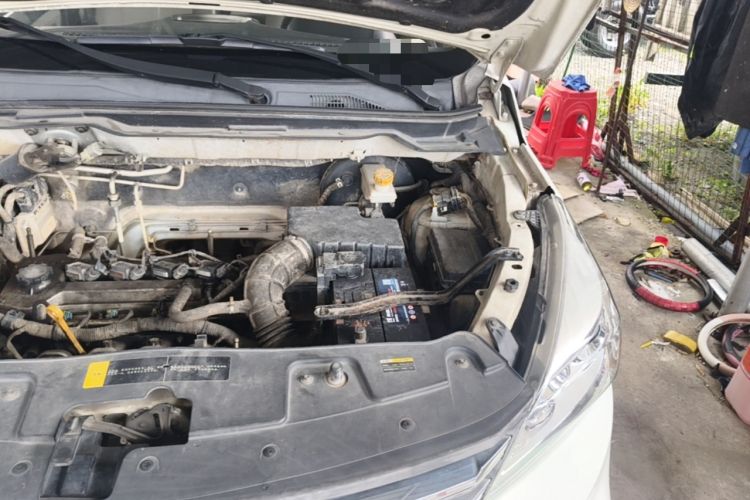 Used HYOSOW H3 2016 H3F 1.5L Manual Prestige Edition Engine Bay Left