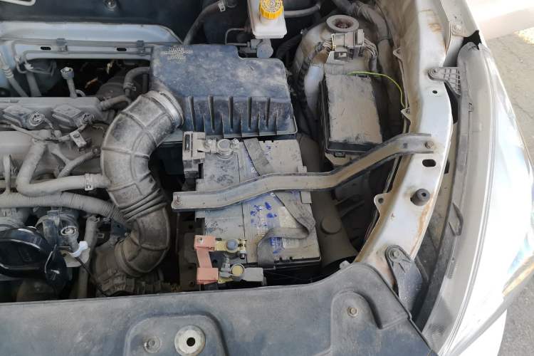 Used HYOSOW H3 2016 H3F 1.5L Manual Prestige Edition Engine Bay Left