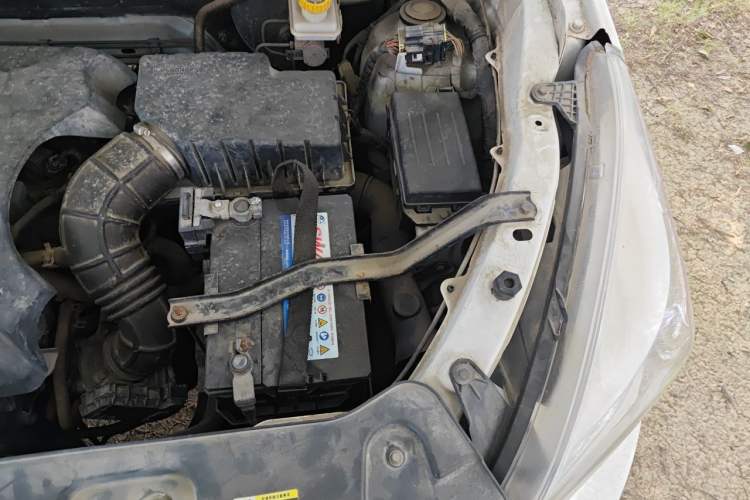 Used HYOSOW H3 2016 H3F 1.5L Manual Prestige Edition Engine Bay Left