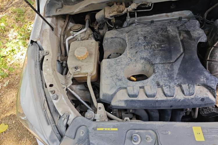 Used HYOSOW H3 2016 H3F 1.5L Manual Prestige Edition Engine Bay Right