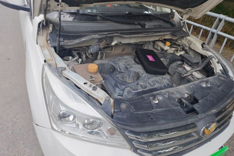 Used HYOSOW H3 2016 H3F 1.5L Manual Prestige Edition Engine Bay Right