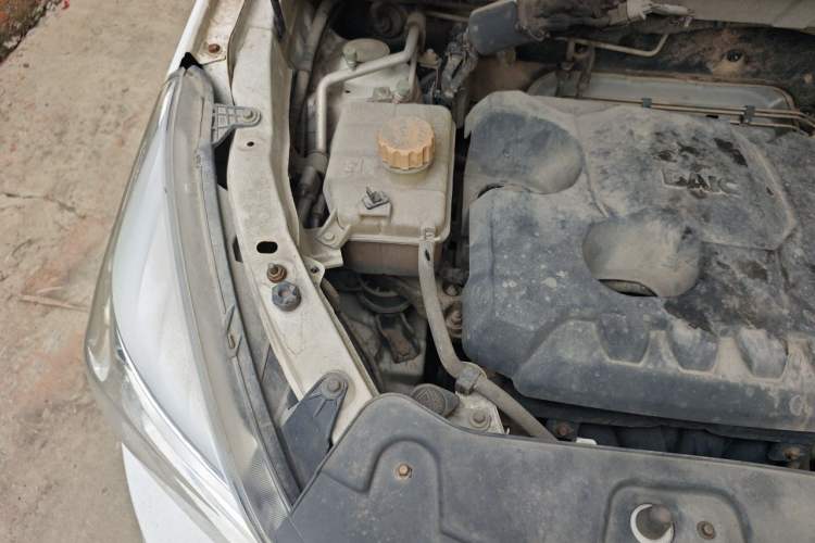 Used HYOSOW H3 2016 H3F 1.5L Manual Prestige Edition Engine Bay Right