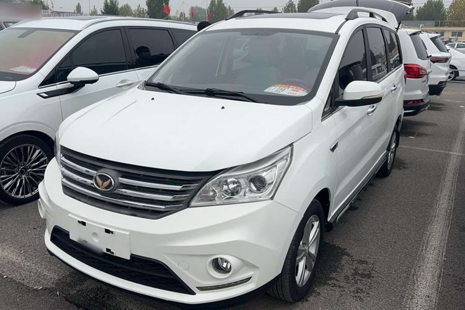 Used HYOSOW H3 2016 H3F 1.5L Manual Prestige Edition Front Left 45 Deg