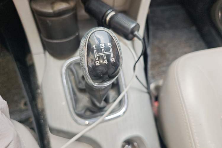 Used HYOSOW H3 2016 H3F 1.5L Manual Prestige Edition Gear Lever