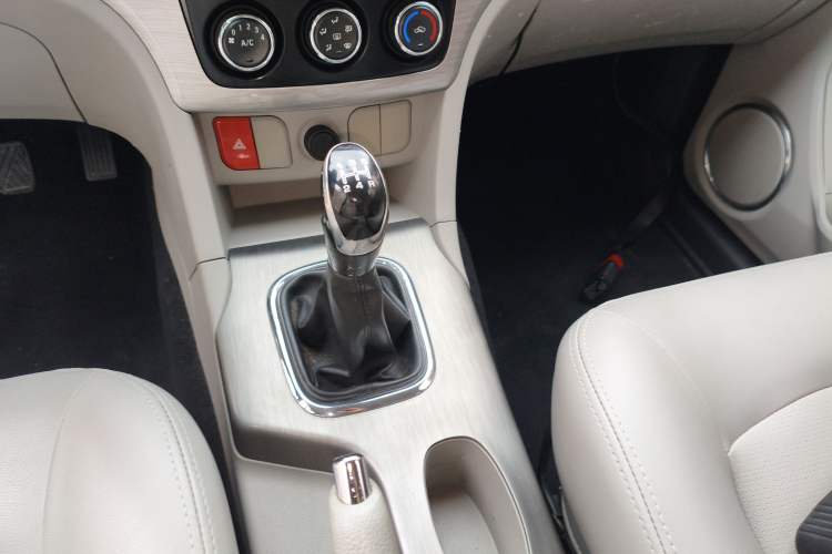 Used HYOSOW H3 2016 H3F 1.5L Manual Luxury Model Gear Lever