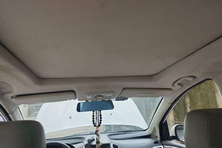 Used HYOSOW H3 2016 H3F 1.5L Manual Prestige Edition Headliner