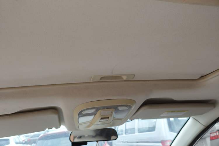 Used HYOSOW H3 2016 H3F 1.5L Manual Luxury Model Headliner