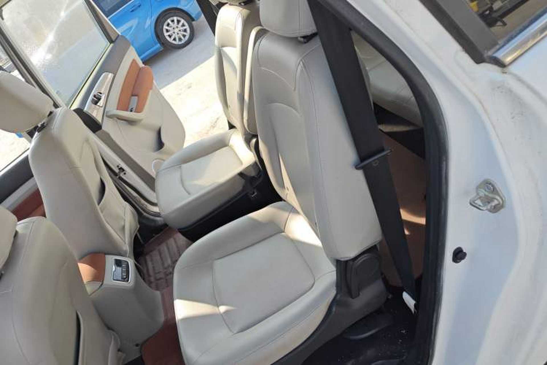 Used HYOSOW H3 2016 H3F 1.5L Manual Luxury Model Interior 4