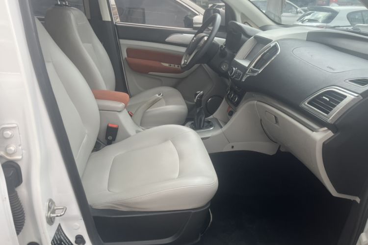 Used HYOSOW H3 2016 H3F 1.5L Manual Luxury Model Interior 7
