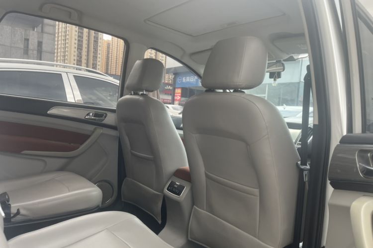 Used HYOSOW H3 2016 H3F 1.5L Manual Luxury Model Interior 8