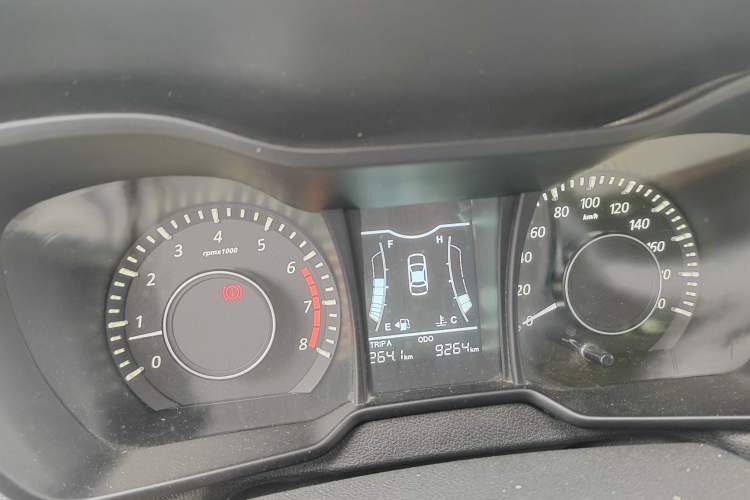 Used HYOSOW H3 2016 H3F 1.5L Manual Luxury Model Odometer Close Up