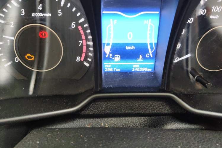 Used HYOSOW H3 2016 H3F 1.5L Manual Prestige Edition Odometer Close Up