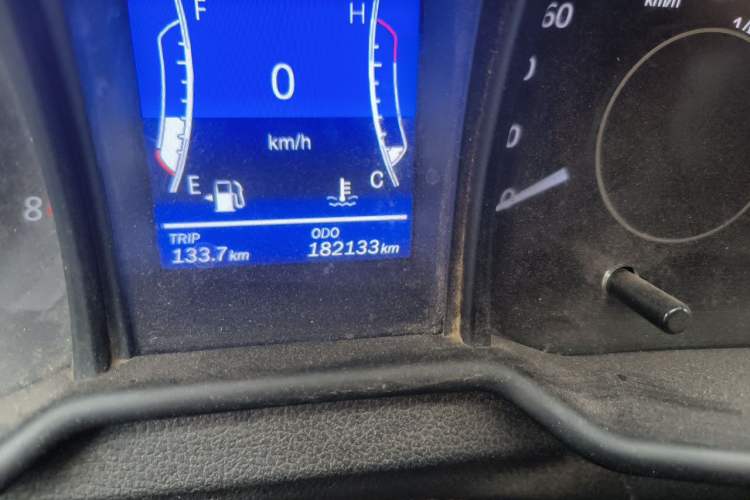 Used HYOSOW H3 2016 H3F 1.5L Manual Prestige Edition Odometer Close Up