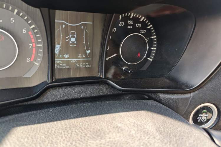 Used HYOSOW H3 2016 H3F 1.5L Manual Prestige Edition Odometer Close Up