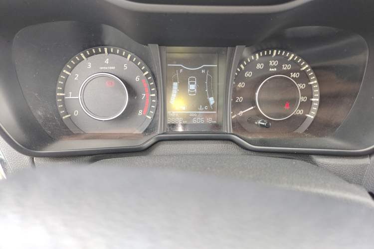 Used HYOSOW H3 2016 H3F 1.5L Manual Luxury Model Odometer Close Up