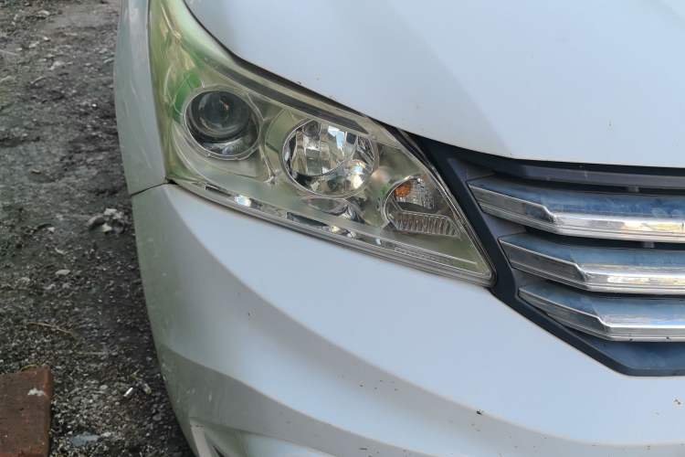 Used HYOSOW H3 2016 H3F 1.5L Manual Prestige Edition Right Front Headlight