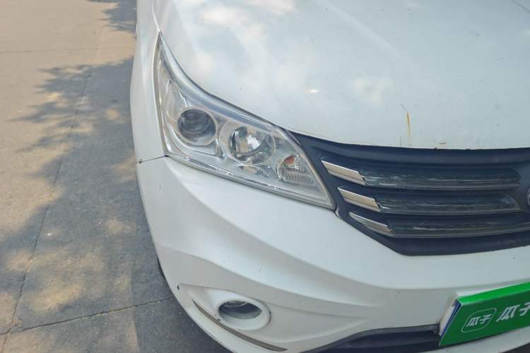 Used HYOSOW H3 2016 H3F 1.5L Manual Prestige Edition Right Front Headlight