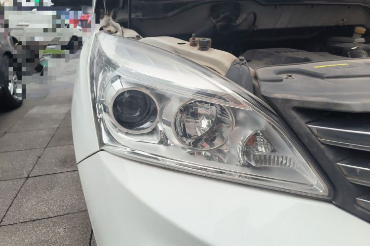 Used HYOSOW H3 2016 H3F 1.5L Manual Prestige Edition Right Front Headlight