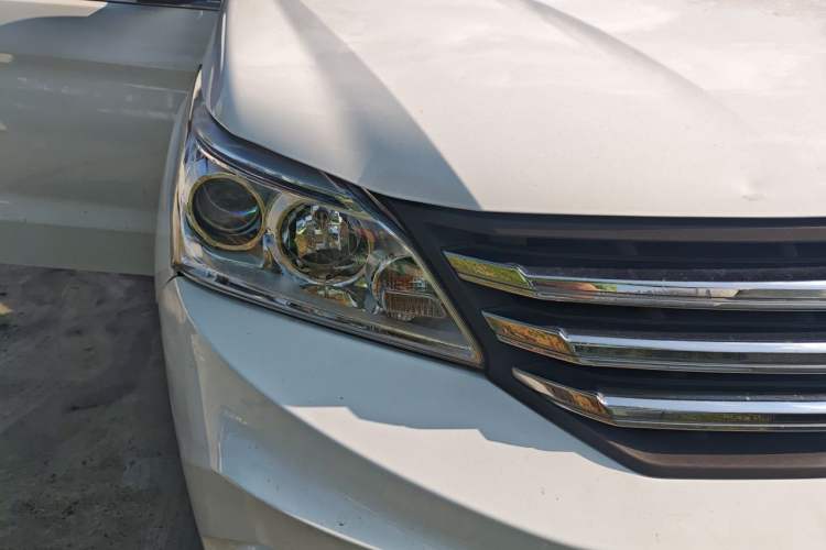 Used HYOSOW H3 2016 H3F 1.5L Manual Prestige Edition Right Front Headlight