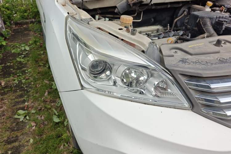 Used HYOSOW H3 2016 H3F 1.5L Manual Luxury Model Right Front Headlight