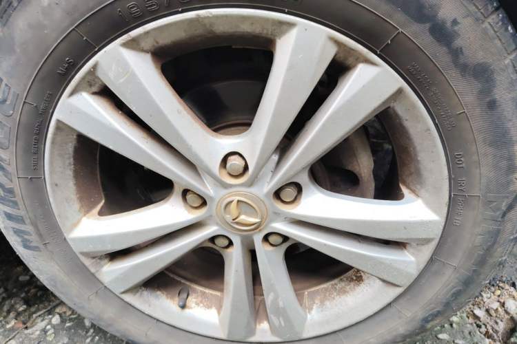 Used HYOSOW H3 2016 H3F 1.5L Manual Prestige Edition Right Front Wheel Hub