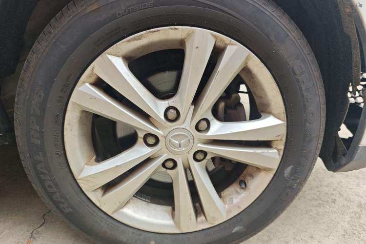 Used HYOSOW H3 2016 H3F 1.5L Manual Prestige Edition Right Front Wheel Hub