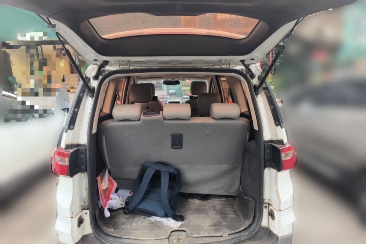Used HYOSOW H3 2016 H3F 1.5L Manual Prestige Edition Trunk