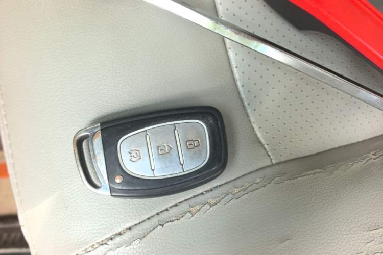 Used HYOSOW H3 2016 H3F 1.5L Manual Prestige Edition Vehicle Key
