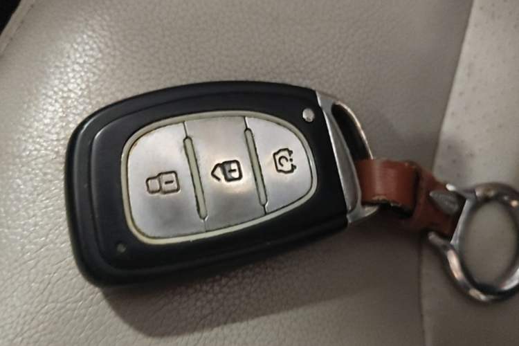 Used HYOSOW H3 2016 H3F 1.5L Manual Prestige Edition Vehicle Key
