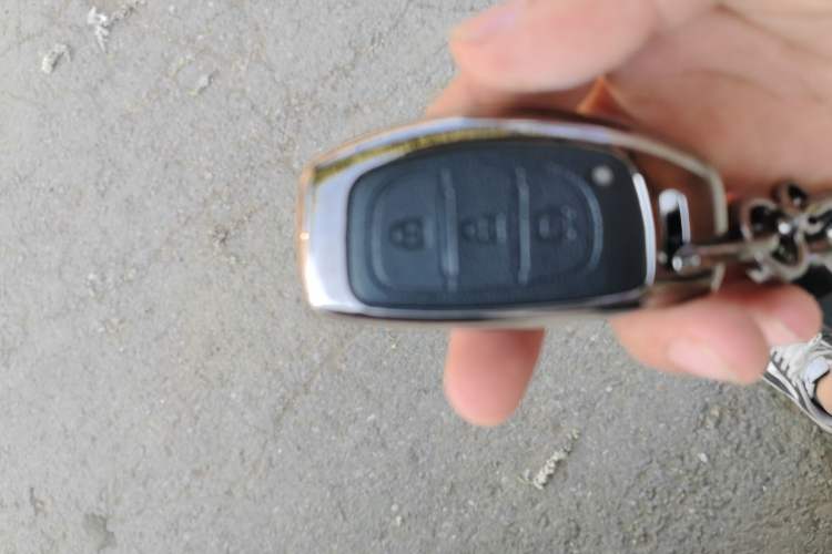Used HYOSOW H3 2016 H3F 1.5L Manual Prestige Edition Vehicle Key