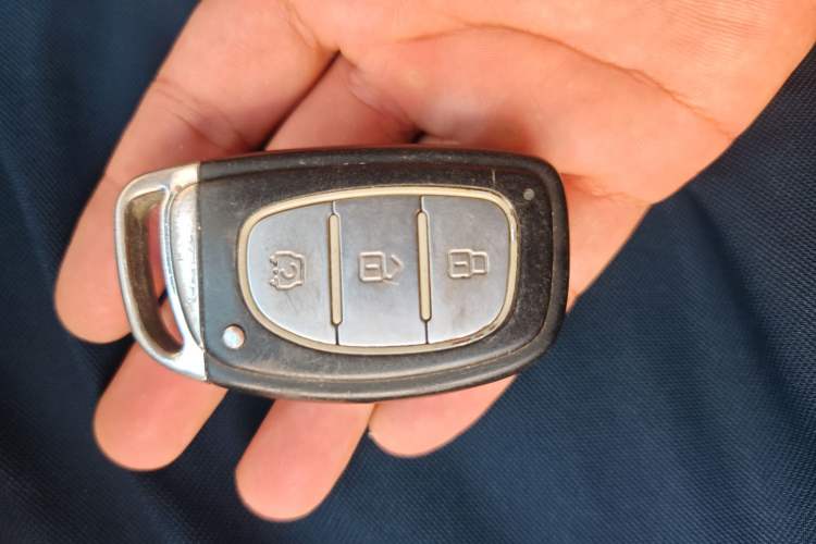 Used HYOSOW H3 2016 H3F 1.5L Manual Prestige Edition Vehicle Key