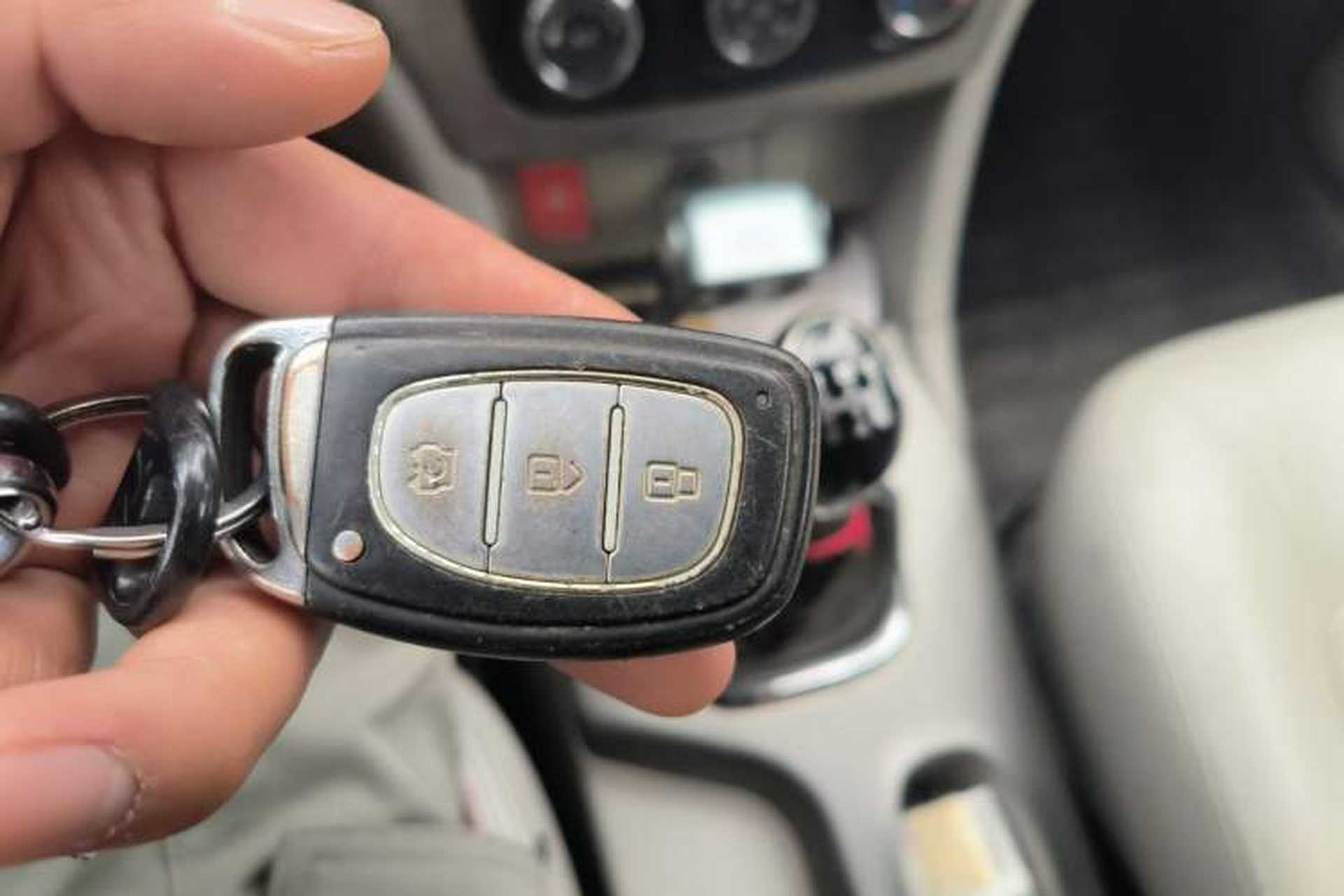 Used HYOSOW H3 2016 H3F 1.5L Manual Prestige Edition Vehicle Key
