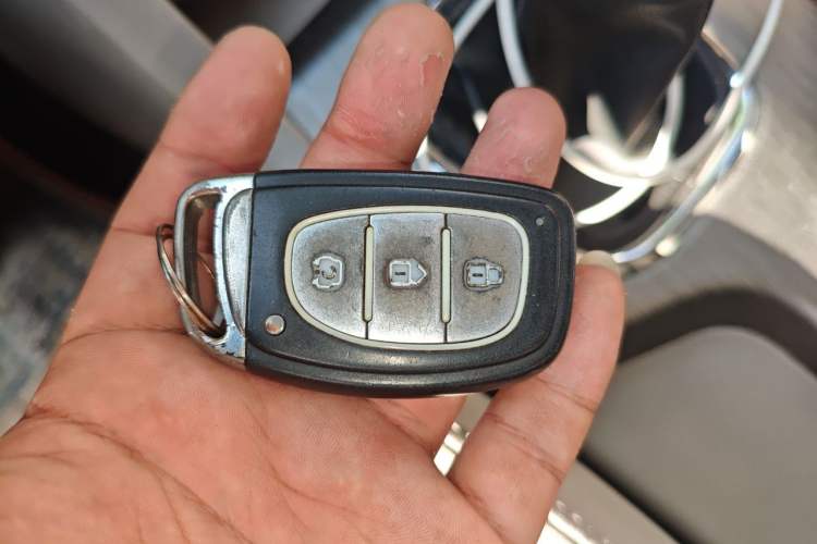 Used HYOSOW H3 2016 H3F 1.5L Manual Prestige Edition Vehicle Key