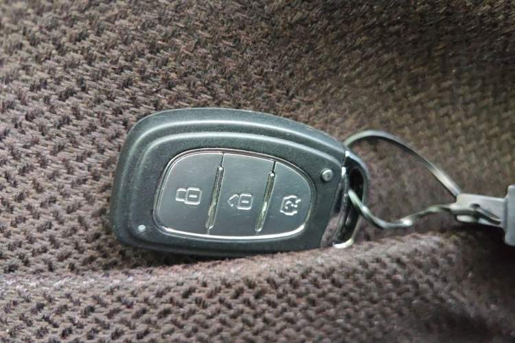 Used HYOSOW H3 2016 H3F 1.5L Manual Prestige Edition Vehicle Key