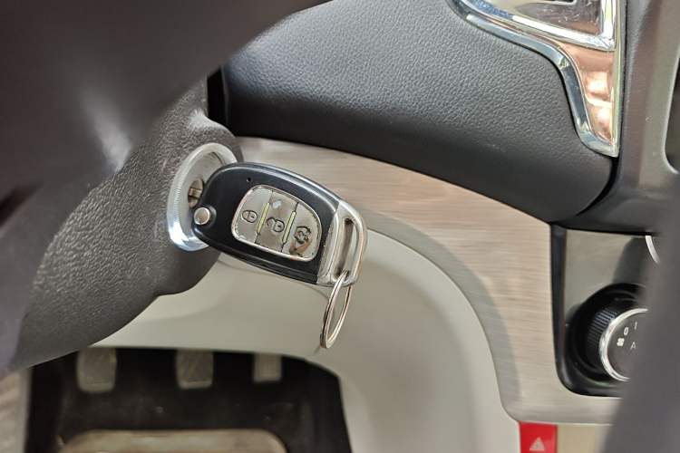 Used HYOSOW H3 2016 H3F 1.5L Manual Luxury Model Vehicle Key