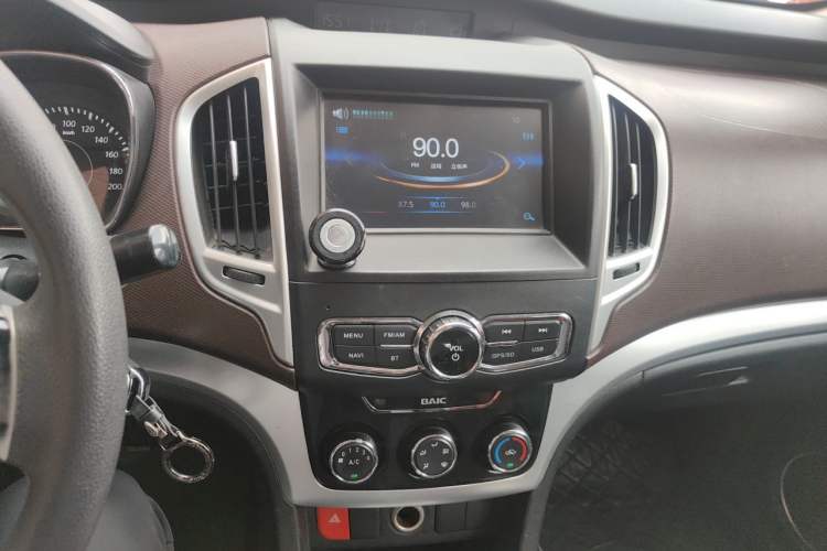 Used HYOSOW H3 2017 1.5L Manual Comfort Sunroof Version Audio And AC Panel