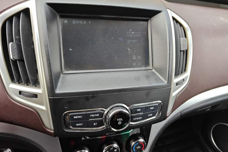 Used HYOSOW H3 2017 1.5L Manual Comfort Sunroof Version Audio And AC Panel