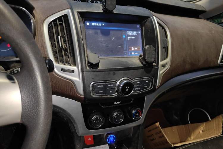Used HYOSOW H3 2017 1.5L Manual Comfort Sunroof Version Audio And AC Panel