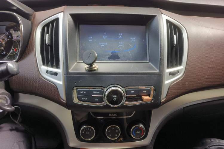 Used HYOSOW H3 2017 1.5L Manual Comfort Sunroof Version Audio And AC Panel