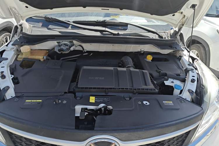 Used HYOSOW H3 2017 1.5L Manual Comfort Sunroof Version Engine Bay