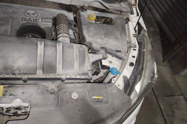 Used HYOSOW H3 2017 1.5L Manual Comfort Sunroof Version Engine Bay Left