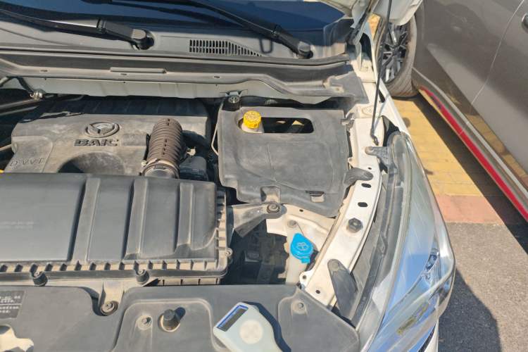 Used HYOSOW H3 2017 1.5L Manual Comfort Sunroof Version Engine Bay Left