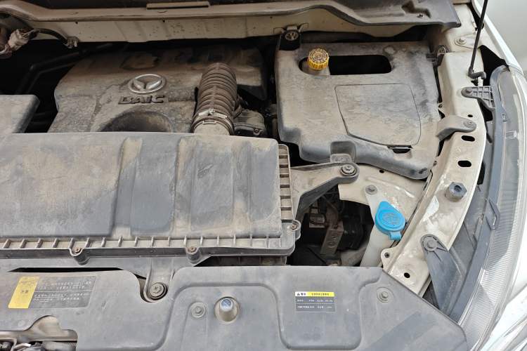 Used HYOSOW H3 2017 1.5L Manual Comfort Sunroof Version Engine Bay Left