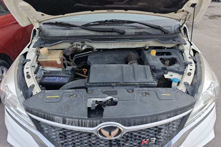 Used HYOSOW H3 2017 1.5L Manual Comfort Sunroof Version Engine Bay