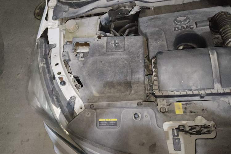 Used HYOSOW H3 2017 1.5L Manual Comfort Sunroof Version Engine Bay Right